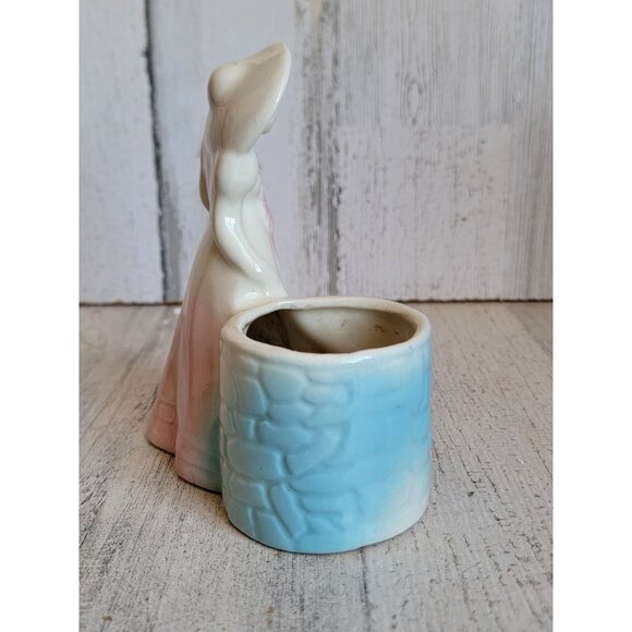 Vintage Victorian lady wishing well ceramic home decor figure - Picture 5 of 8